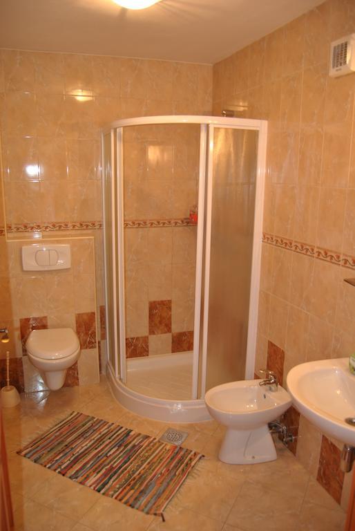 Tourist Farm Dujceva Domacija Villa Vremski Britof Ngoại thất bức ảnh