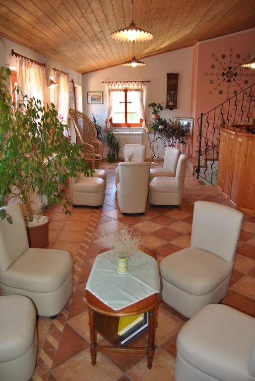Tourist Farm Dujceva Domacija Villa Vremski Britof Ngoại thất bức ảnh